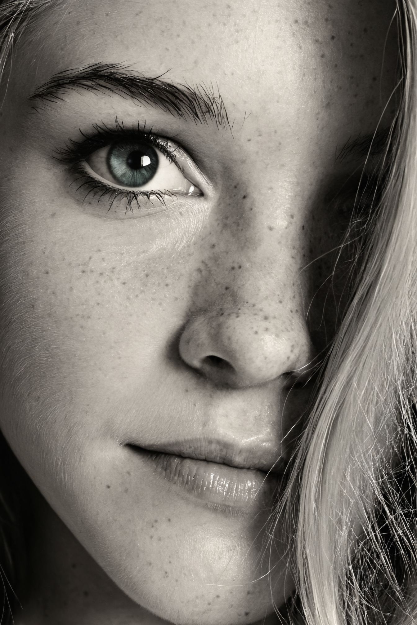20250701135155 3223964832 _[[black and white__0.35] ((((by Lee Bogle))))_high detail raw amateur color photo_0.99] of a girl's___face, [[closeup]]___, (sm.jpeg